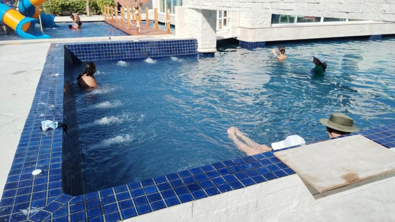Beachaccess Hotelzone 3705 坎昆 外观 照片